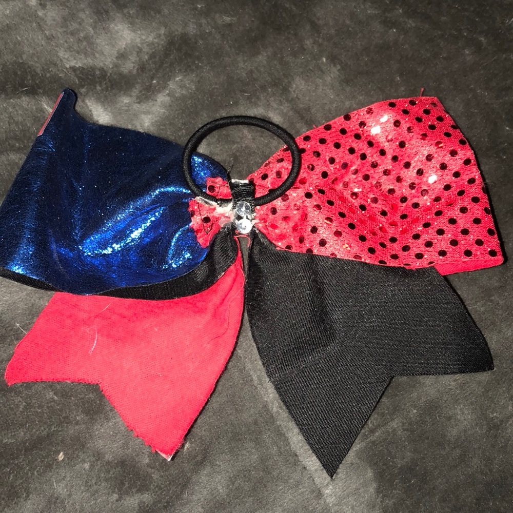Cheer bow - Picture 3 of 3